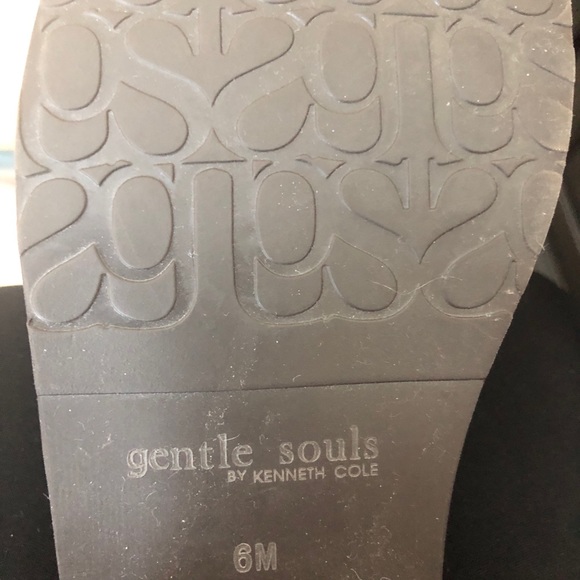 Gentle Souls by Kenneth Cole brown boots - Picture 4 of 8